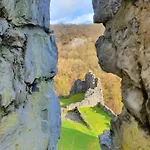 De Montaigle Hébergement de vacances Falaën