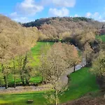 De Montaigle Hébergement de vacances *