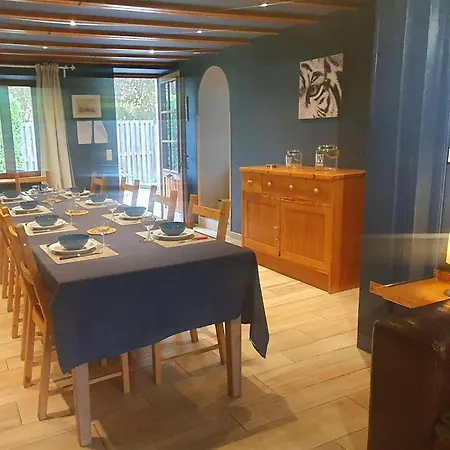 De Montaigle 펜션 *