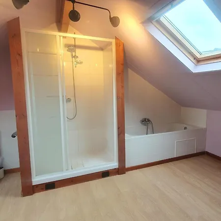 De Montaigle 펜션 *