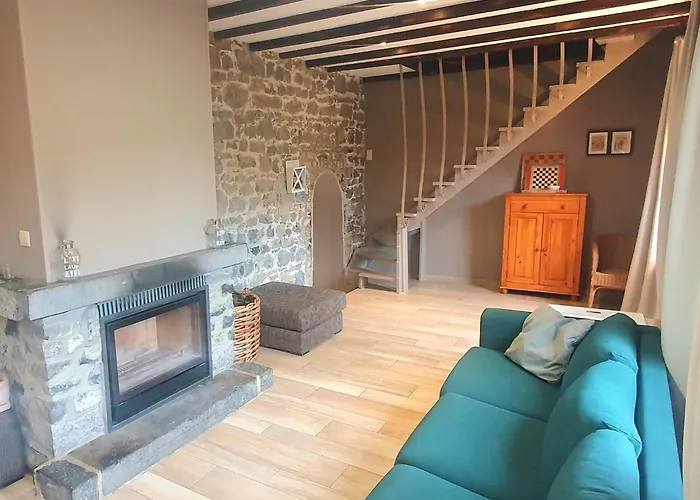 Сasa de vacaciones De Montaigle *